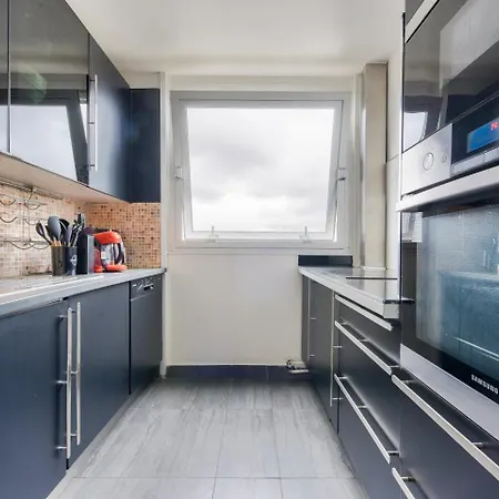 Beautiful 1 Bed Flat At La Defense Near Metro 1 Apartment *